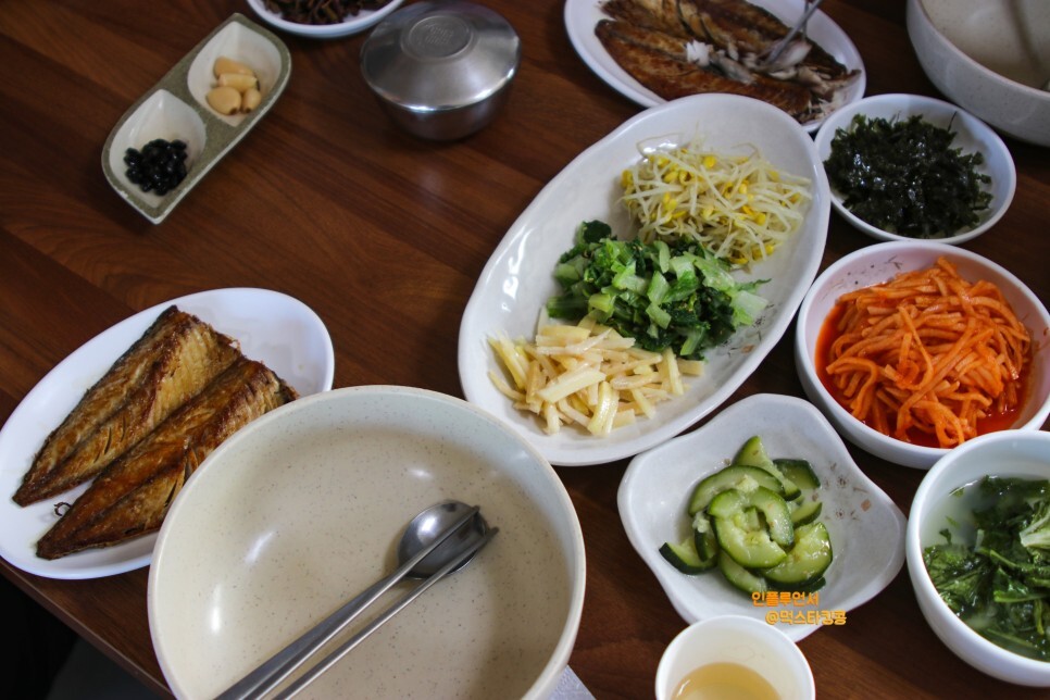 팔공산 갓바위 맛집 경산 와촌면 와촌보리밥 보리밥 정식 메밀 감자만두 (주차공간, 메뉴판) 팔공산 갓바위 맛집 경산 와촌면 와촌보리밥 보리밥 정식 메밀 감자만두 (주차공간, 메뉴판)