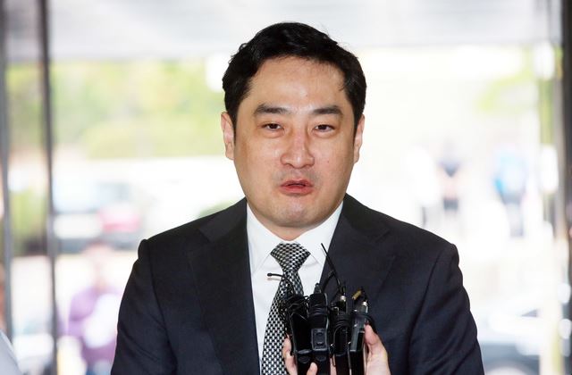  내가 강용석이다..강용석 체포