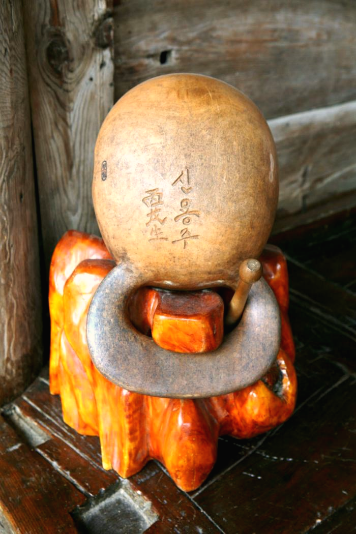 사찰에서 [목탁(木鐸)] 소리는?