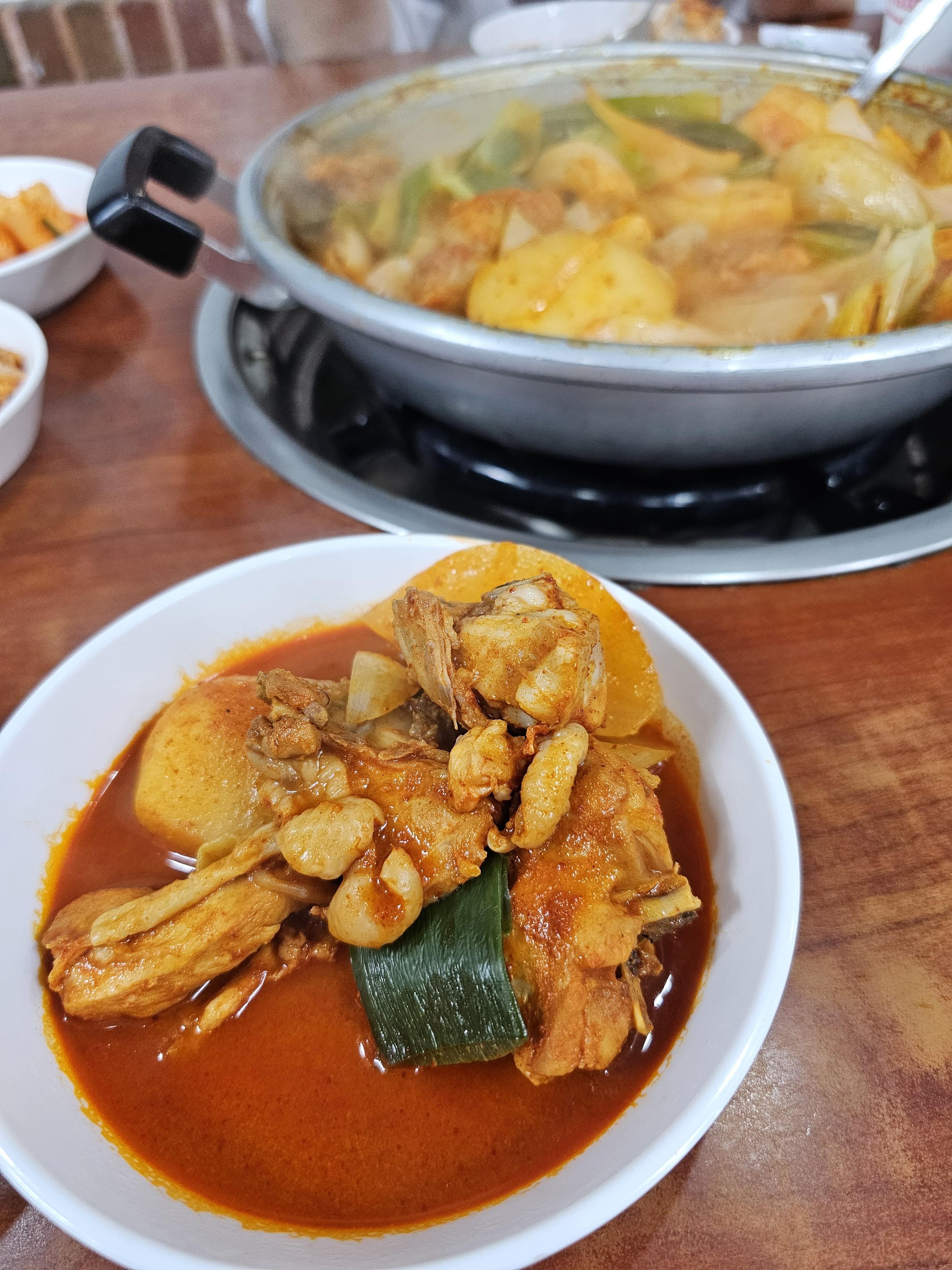 대전 오류동 맛집 한영식당 중복 말복에는 닭도리탕 대전 오류동 맛집 한영식당 중복 말복에는 닭도리탕