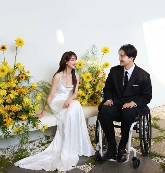 송지은
박위