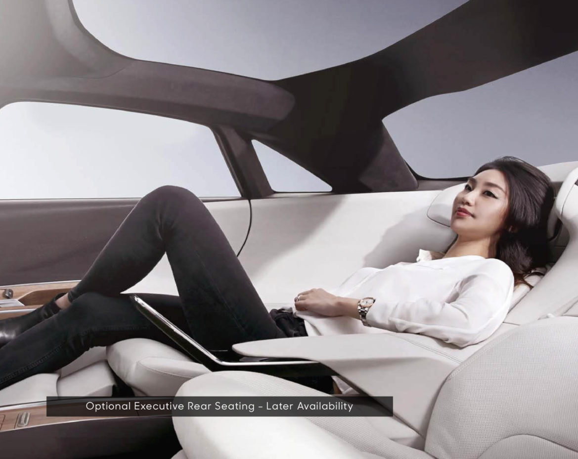  루시드 에어(Lucid Air)는 동급 최대의 실내 공간을 자랑합니다