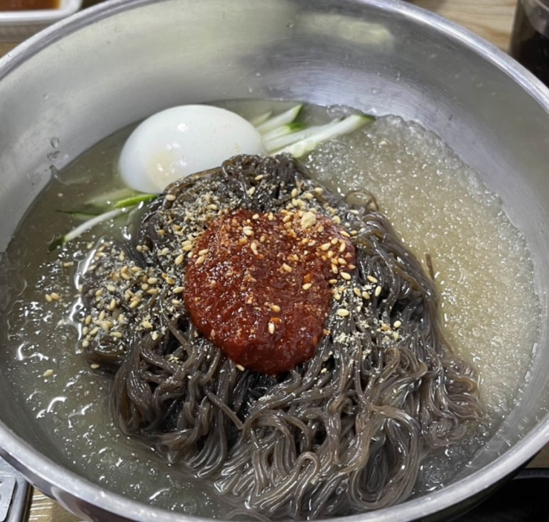 한돈참숯꼬기 이미지