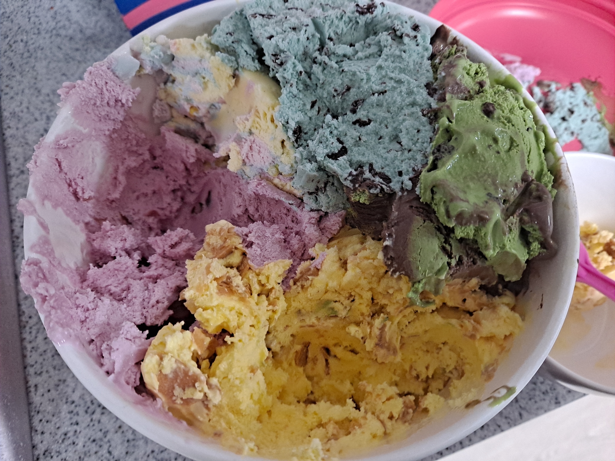  베라 아이스크림 추천,  아이스 군 옥수수 아몬드 JMT