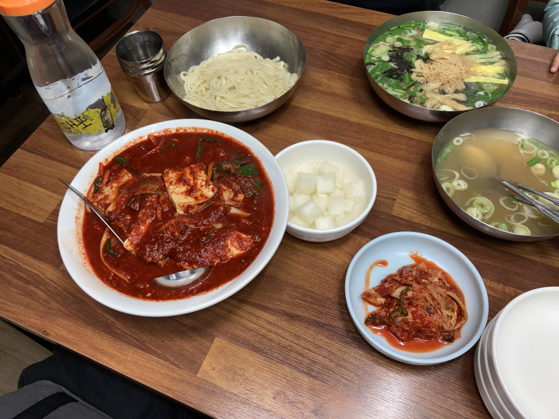 대전-광천식당-두부두루치기-칼국수