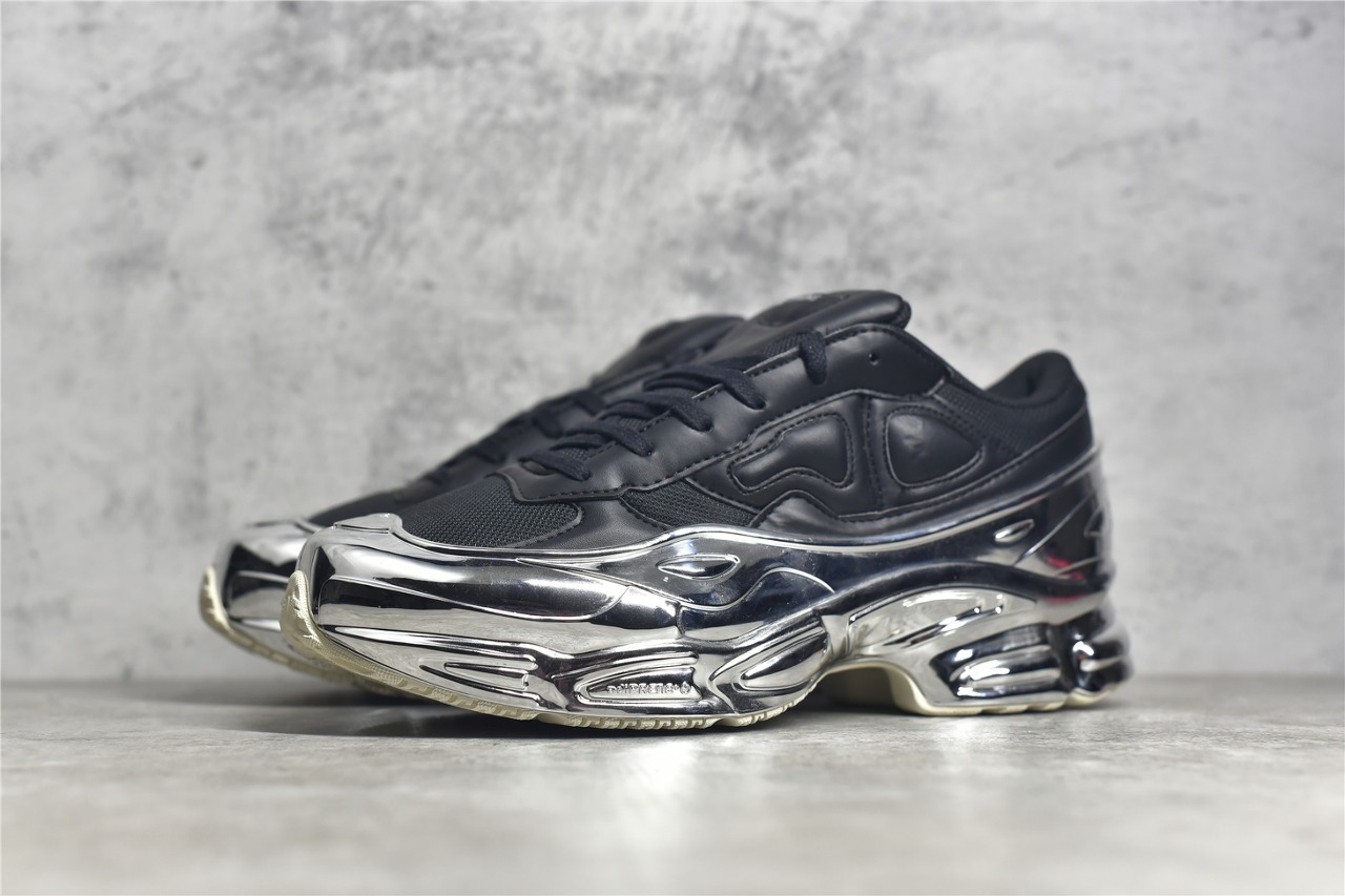  [ADIDAS x RAF SIMONS] SG 아디다스 X 라프시몬스 오즈 위고 스니커즈 블랙 EE7944