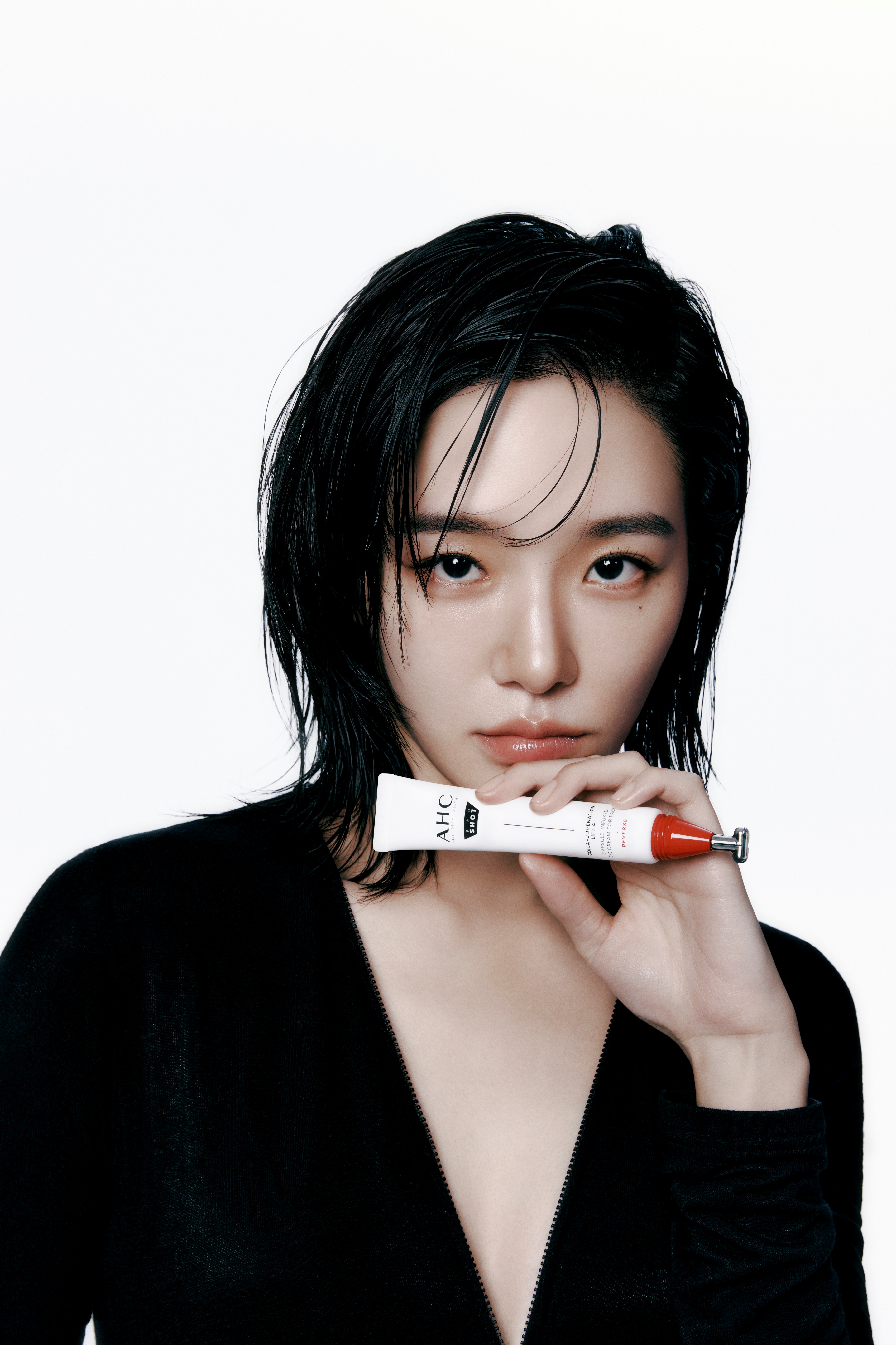 박규영 AHC 아이크림 화보 4