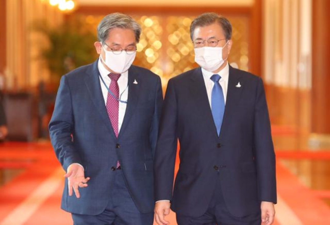  노영민 비서실장 사의 표명..수석비서관 5명 포함 성투하시기 바랍니다.