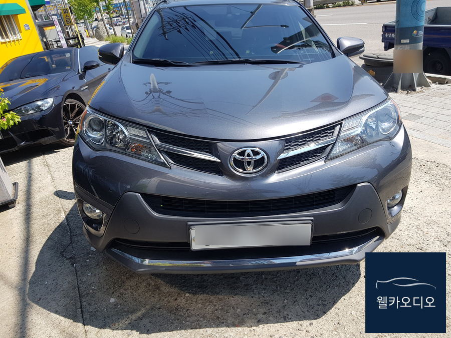  도요타 RAV4 런즈FS2 오디오 먹통 블랙 아웃 내비게이션 먹통 전원 이상 수리