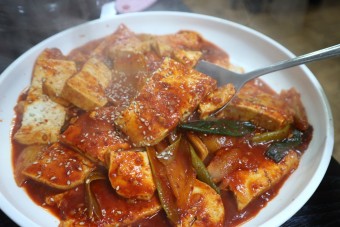 바지락 두부두루치기 칼국수