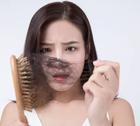 탈모 꿈해몽 / 머리카락이 머리가 빠지는 꿈 - 빠진 머리카락을 소중히 움켜쥐는 꿈 탈모 꿈해몽 / 머리카락이 머리가 빠지는 꿈 - 빠진 머리카락을 소중히 움켜쥐는 꿈