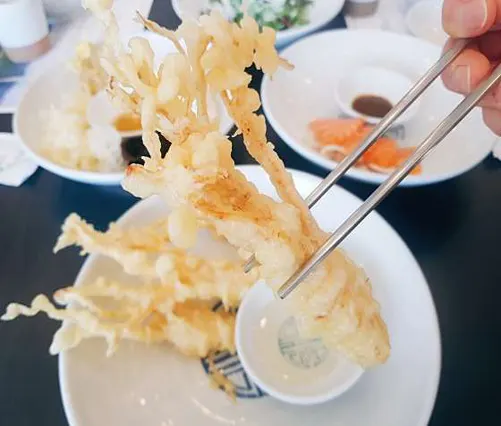 삼뜨락한정식