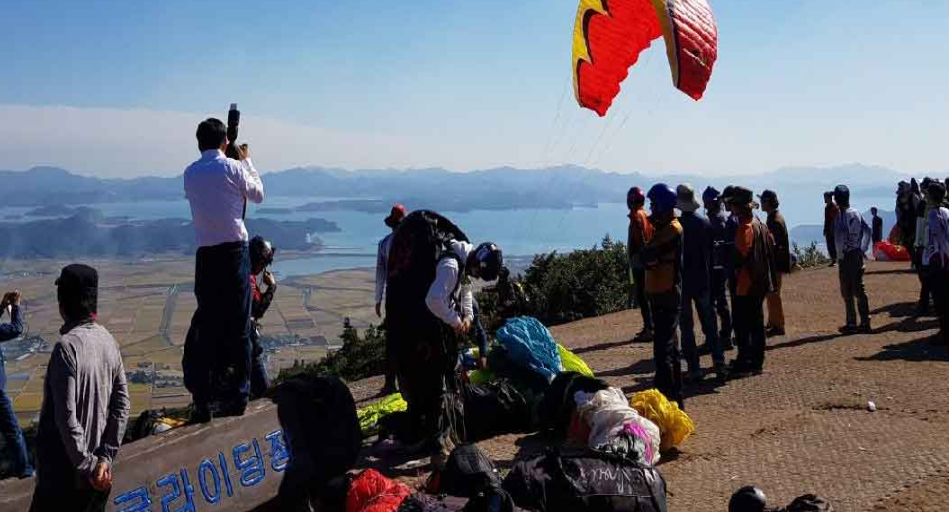  주월산 전망대와 패러글라이딩