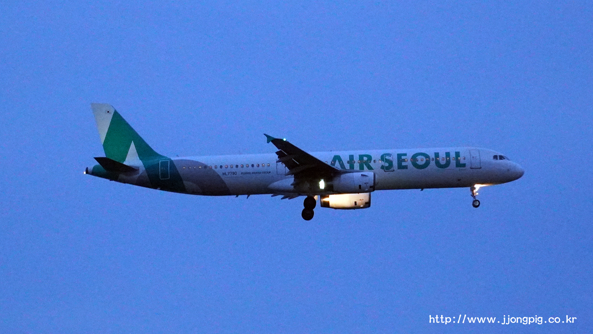 Air Seoul HL7790 Airbus A321-200