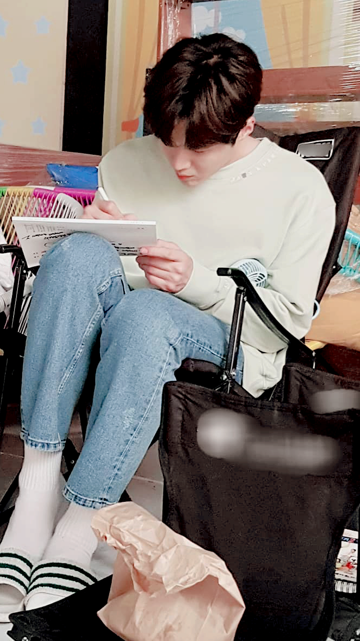 img.png