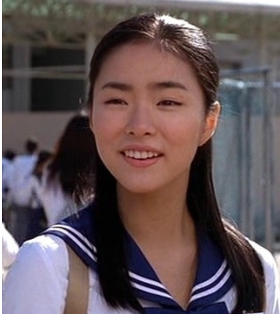 의외로 모르는 사람들이 많다는 여배우 신세경의 성형 전후 차이.. 3