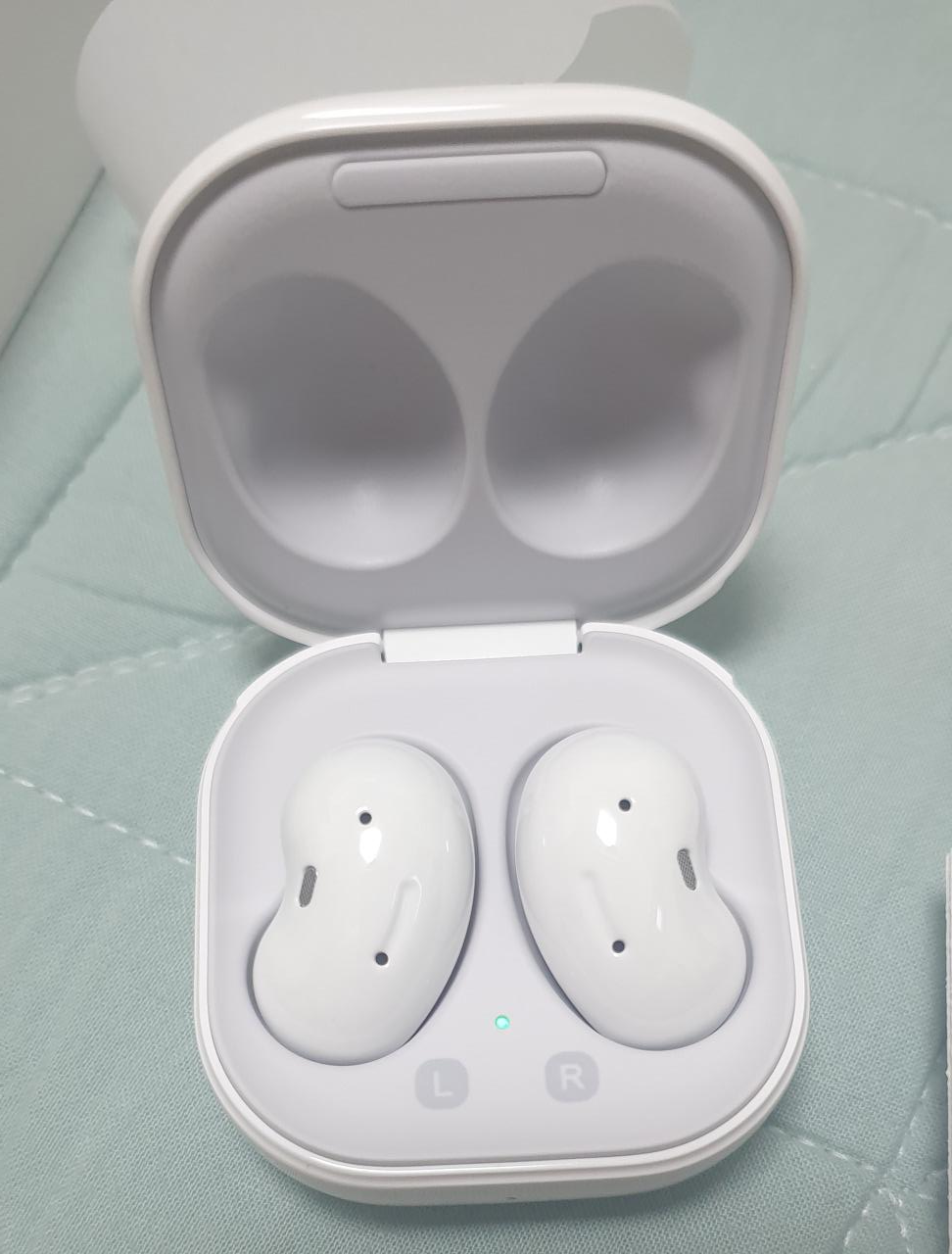  삼성 갤럭시 버즈라이브(Galaxy Buds Live) 개봉기