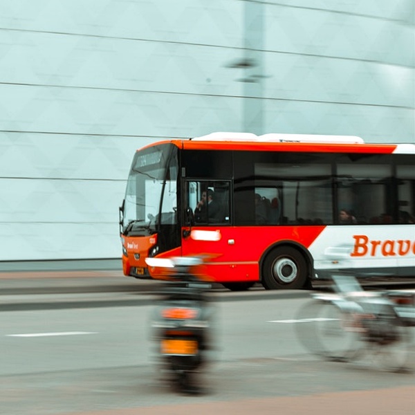버스기사-빨간버스