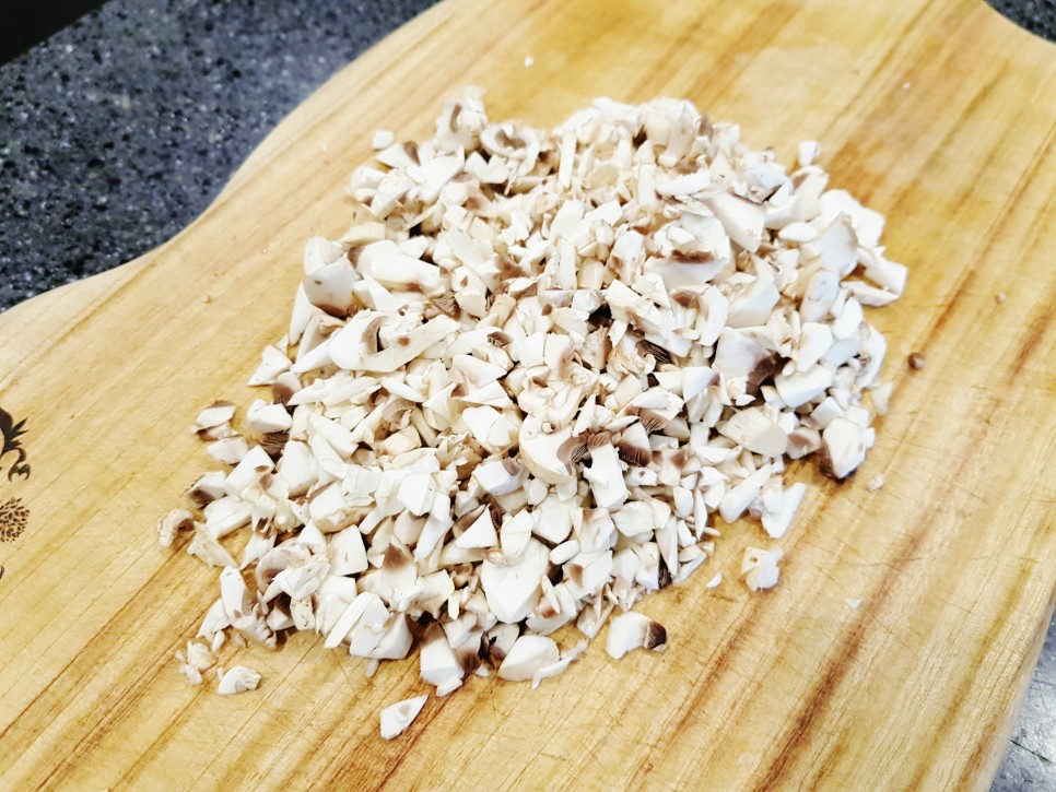 백팩커 백종원 러시아식 고기 스튜 만들기 비프 스튜 파프리카 버섯을 넣고 버섯 크림 리조또 마카로니 삶은 법 비프 스트로가노프 다진 고기 요리 9