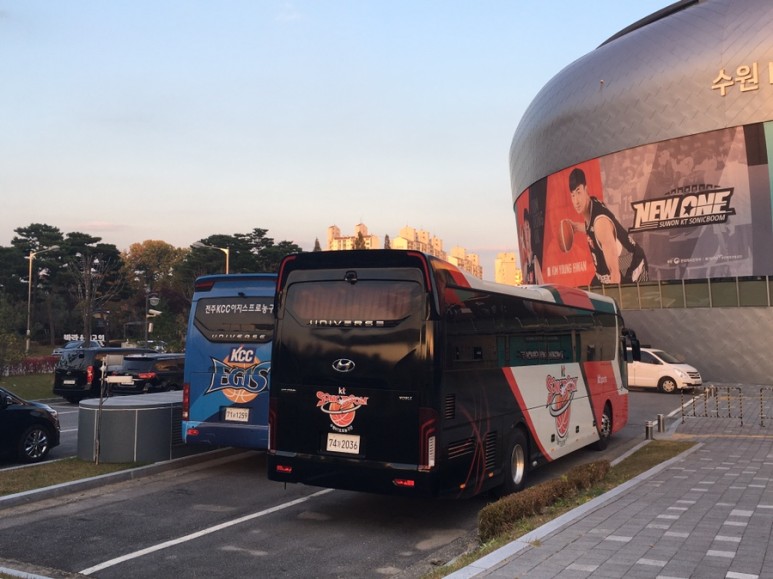 [남자프로농구] 수원KT 18