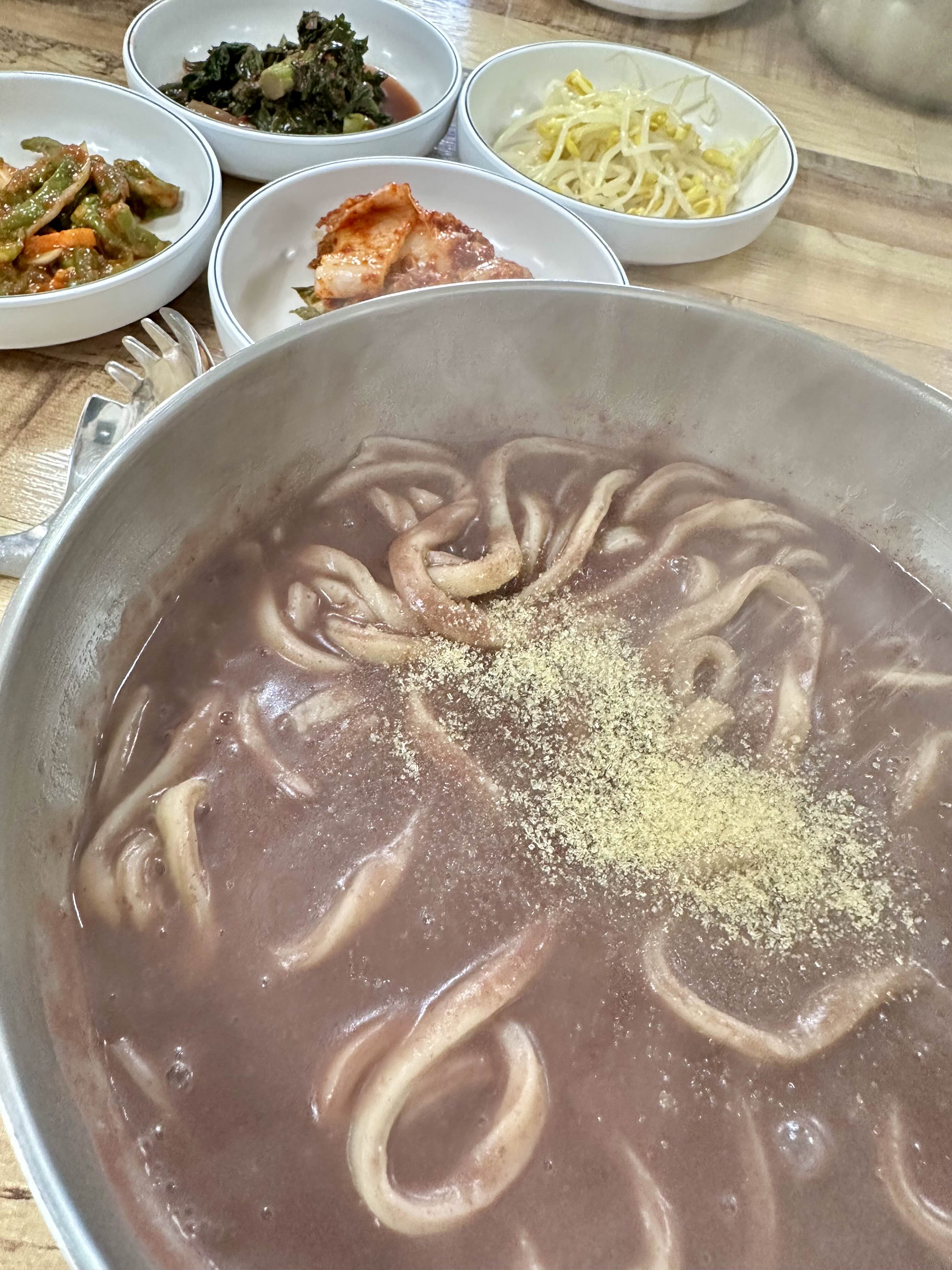 팥칼국수 이미지