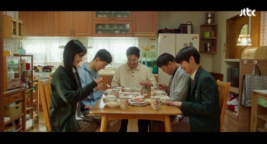 이가인지명 VS 조립식가족 이미지