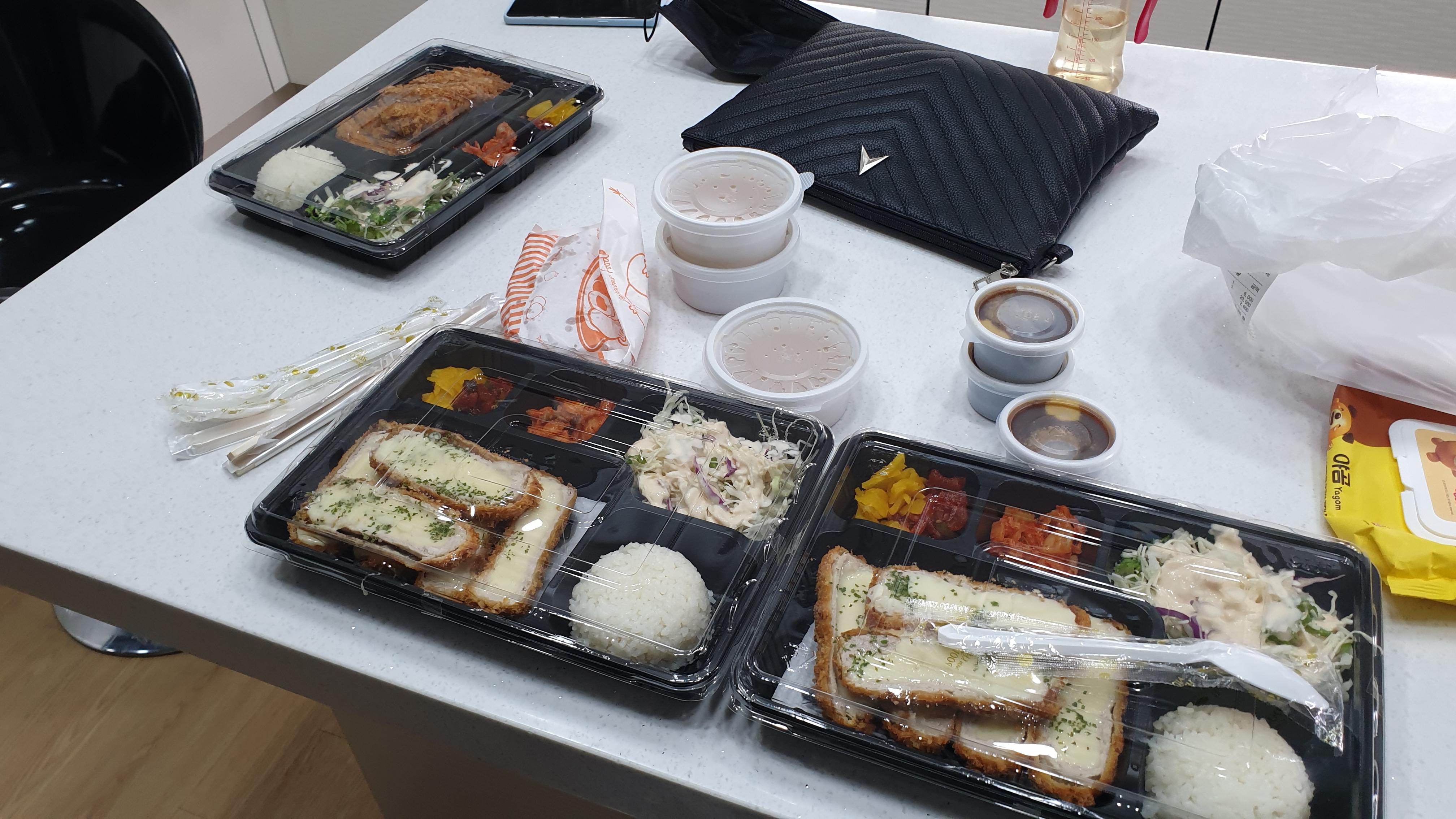 돈카라 이미지