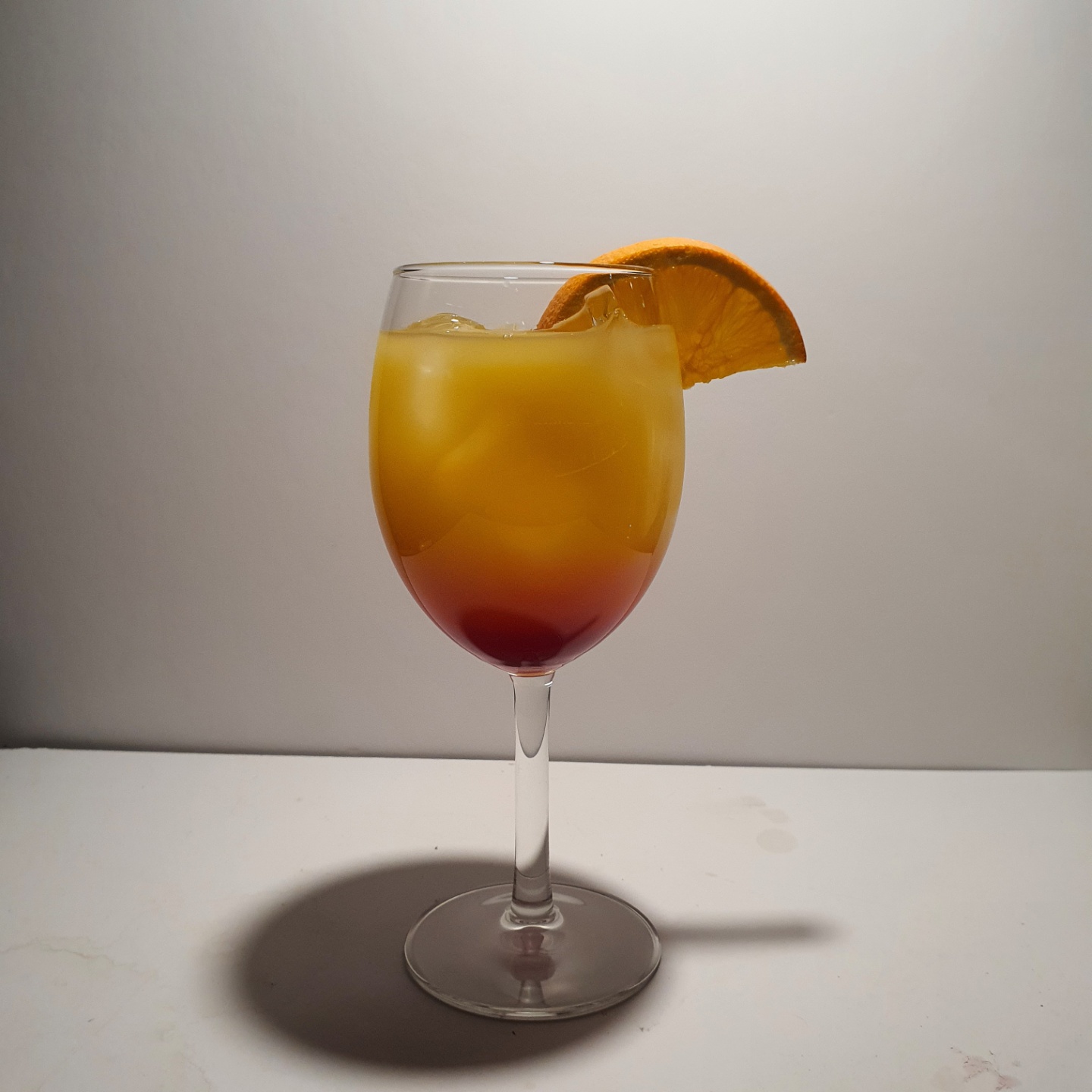  데낄라 선라이즈 (Tequila Sunrise) 칵테일