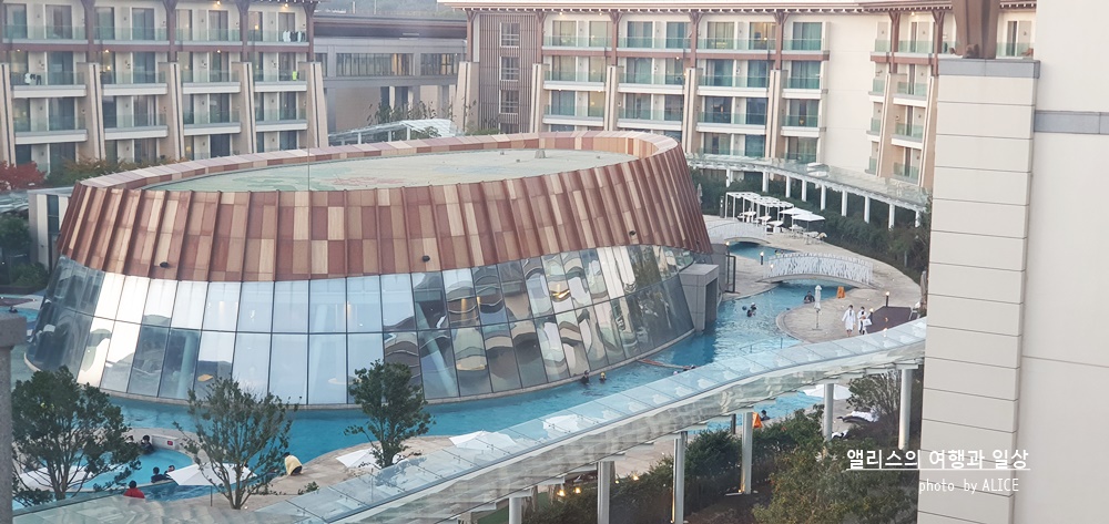 제주 신화월드 메리어트 디럭스 킹룸 후기, 객실뷰 신경쓰였던 이유 제주 신화월드 메리어트 디럭스 킹룸 후기, 객실뷰 신경쓰였던 이유