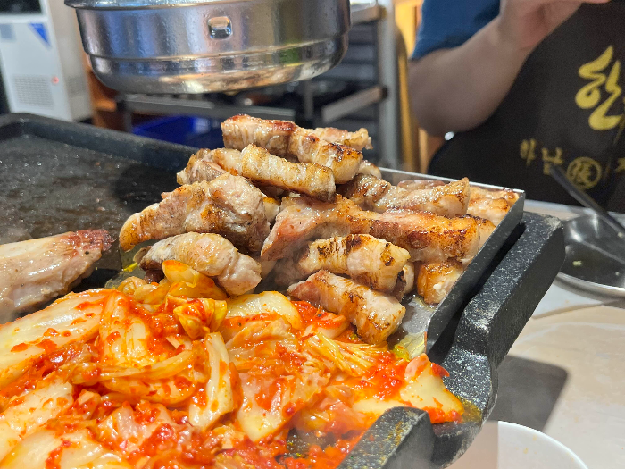 쌓여있는 삼겹살