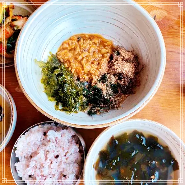  식객 허영만 백반기행 거제 사등면 오션뷰 수국 축제 포토존, 멍게비빔밥 맛집 206회 야구 전설 홍성흔 선수 바다 밥상 다육이 반기는, 성게 비빔밥, 해초비빔밥, 버섯비빔밥 위치