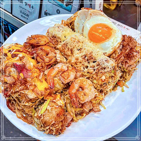  생방송 오늘저녁 통새우 철판 핫도그, 눈꽃치즈 오꼬노미야끼 광명 전통 시장 2052회 시장이 반찬 풀드포크바베큐, 오겹살, 불맛 로제 오징어, 오코노미야끼 핫독 맛집 위치