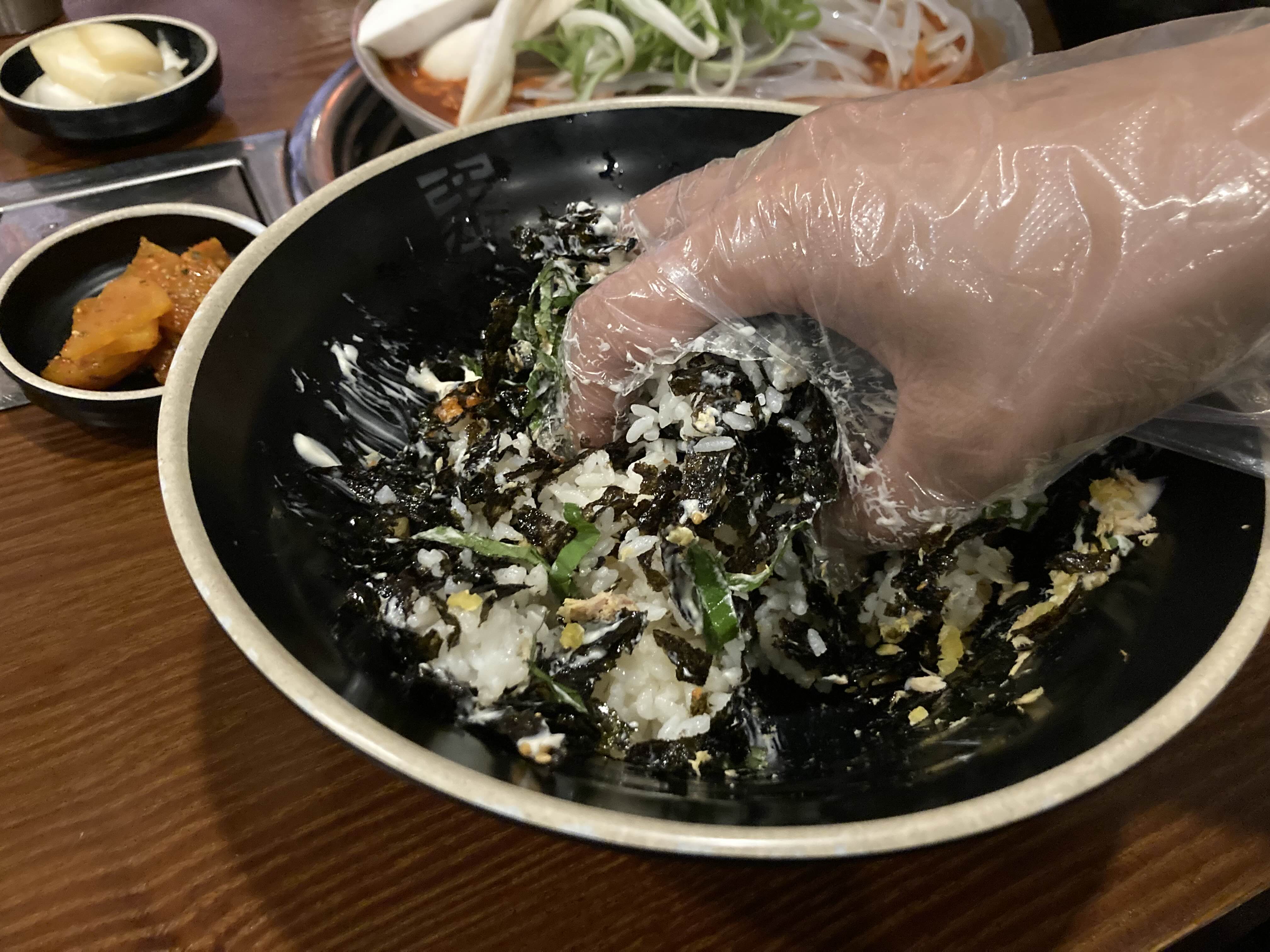 홍대 저녁메뉴 짚신매운갈비찜 참치마요 주먹밥