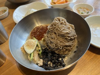 막국수 닭무침 닭곰탕