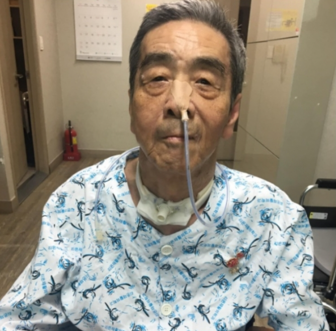  이외수 투병 근황, 뇌출혈로 쓰러지고 의식회복