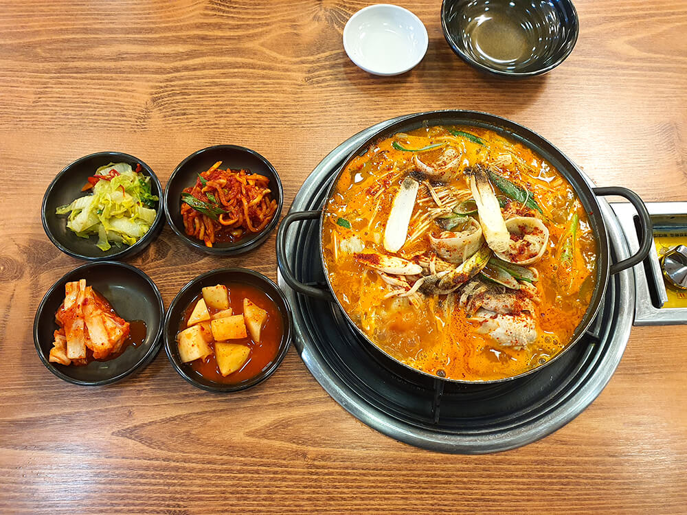  성남 중앙시장 수미식당, 닭한마리얼큰칼국수 먹어본 후기