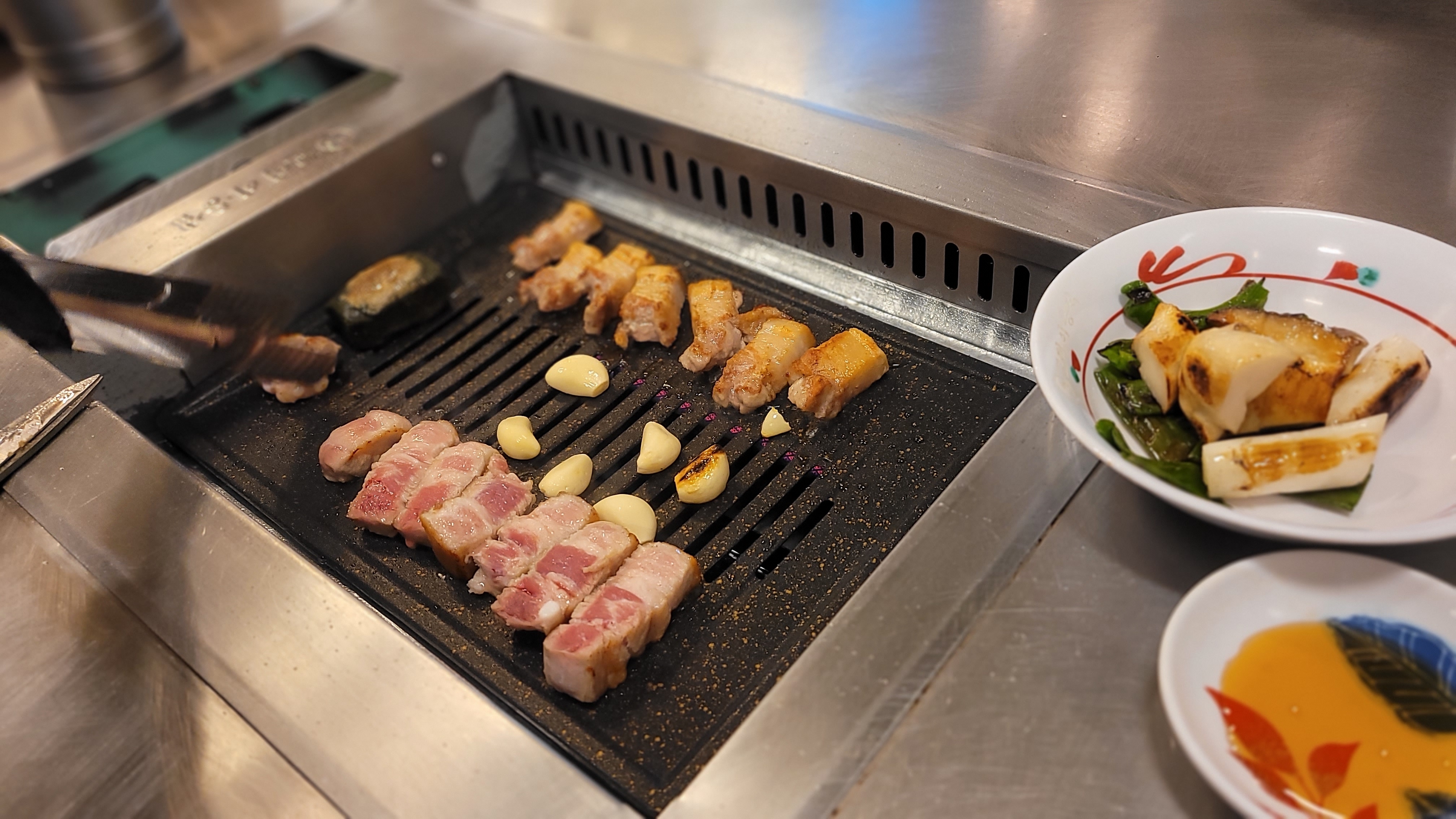  [경기][성남/분당] 레트로풍 정겨운 분위기가 함께하는 삼겹살 맛집 "교대이층집" 서현점
