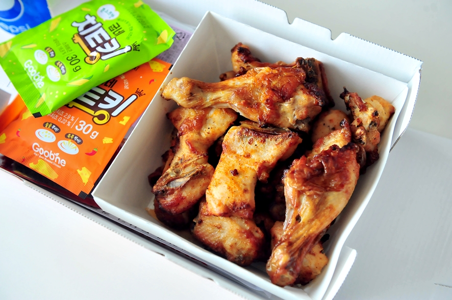 굽네치킨메뉴 치트킹 시즈닝 이런 맛이군 굽네치킨메뉴 치트킹 시즈닝 이런 맛이군