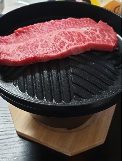  나 혼자 산다 미니화로  한우 구어먹기 도전?!