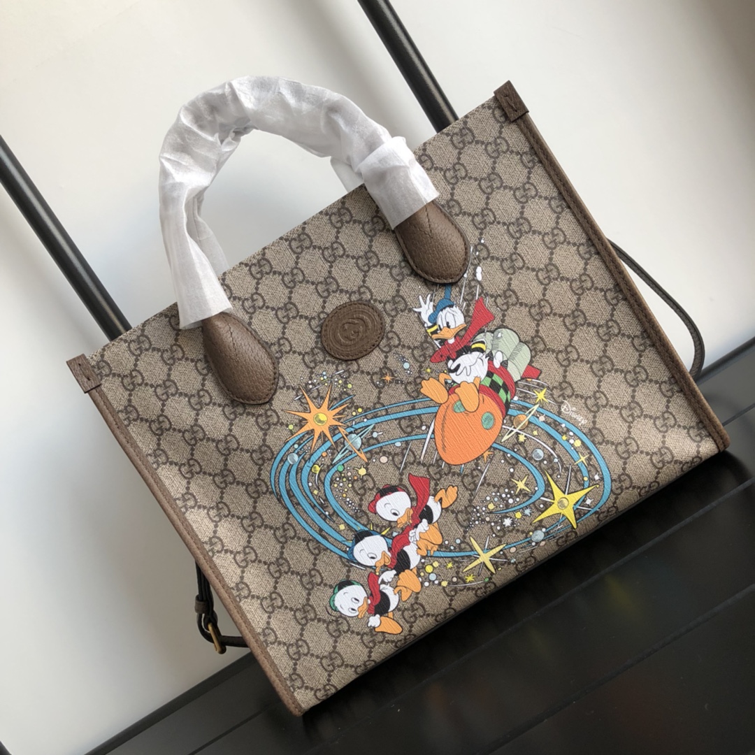  [GUCCI x DISNEY] 구찌 X 디즈니 도널드덕 토트백 648134 2N0AT 8679