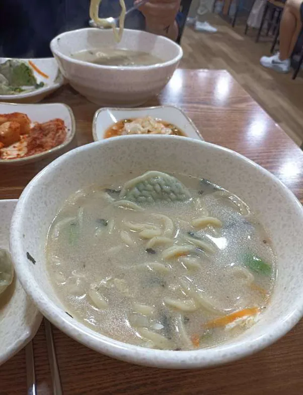 가평팥칼국수옥련점