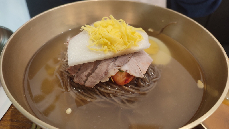  북한에서 온 사장님이 운영하는 서초역 평양냉면 '설눈'