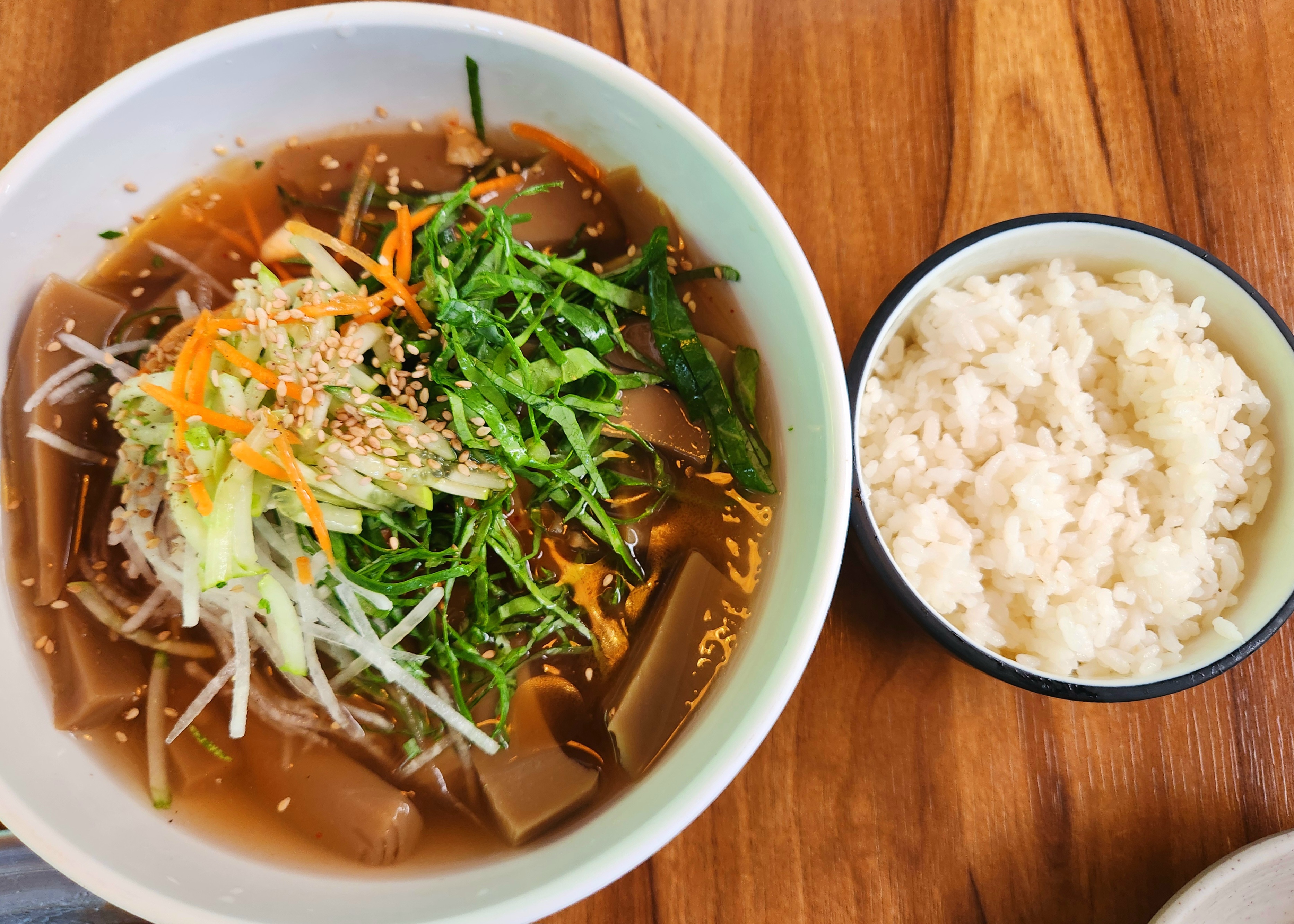 삼척 맛집 굴피집 도토리묵밥