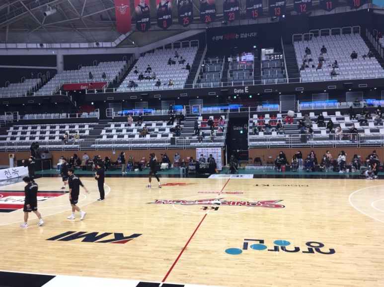 [남자프로농구] 수원KT 43