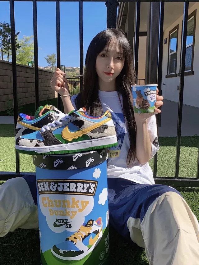  [NIKE x BEN & JERRY'S] SP 나이키 X 벤 앤 제리스 덩크 로우 SB 청키 덩키 CU3244-100
