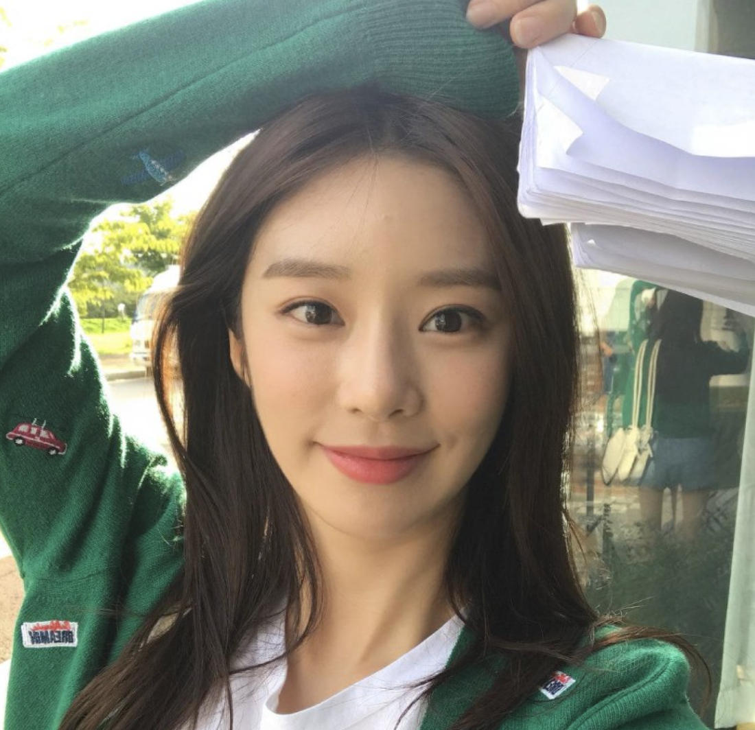  배우 이주빈 프로필 정보 - 나이 데뷔 출연작품 학력 인스타그램 등