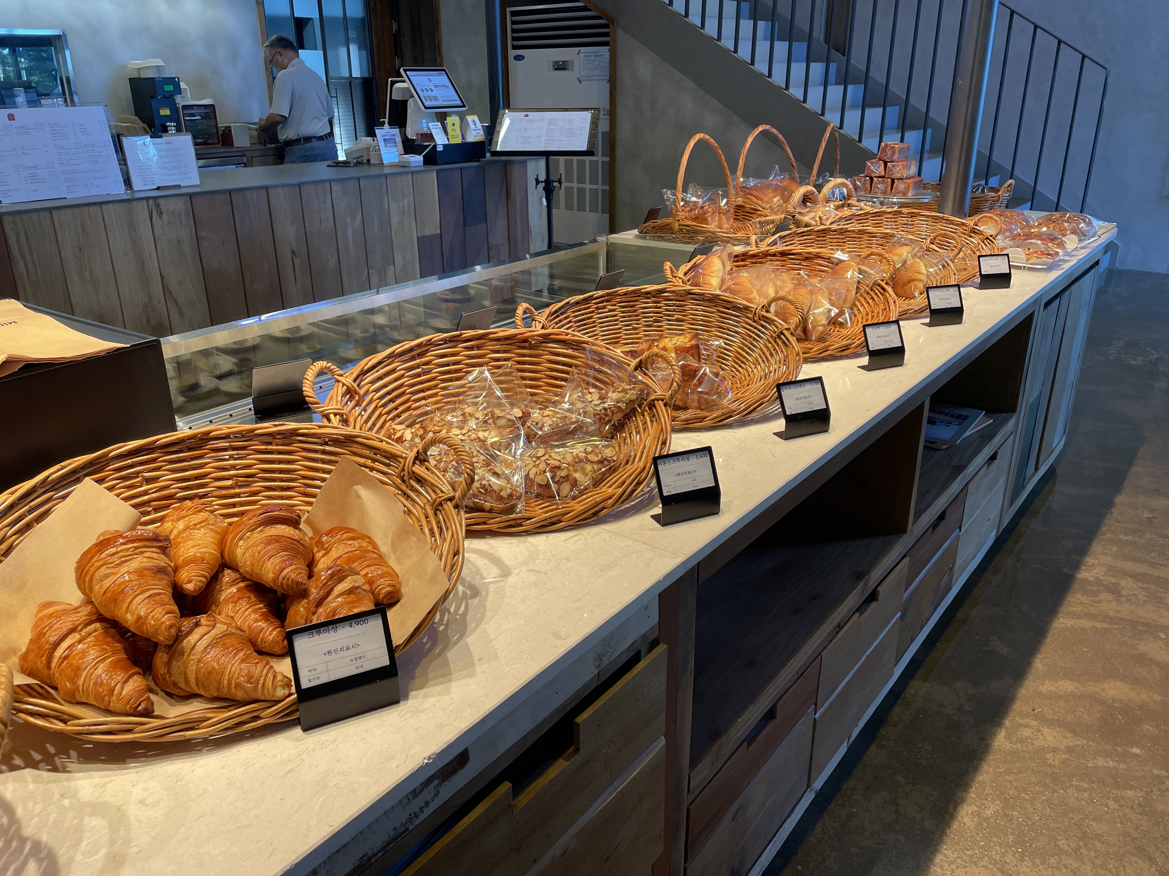  [전주 덕진구] 미곡 로스터리 베이커리 맛집 메뉴 추천 ! (밤고구마 식빵, 치아바타, 소금빵, 몽블랑)