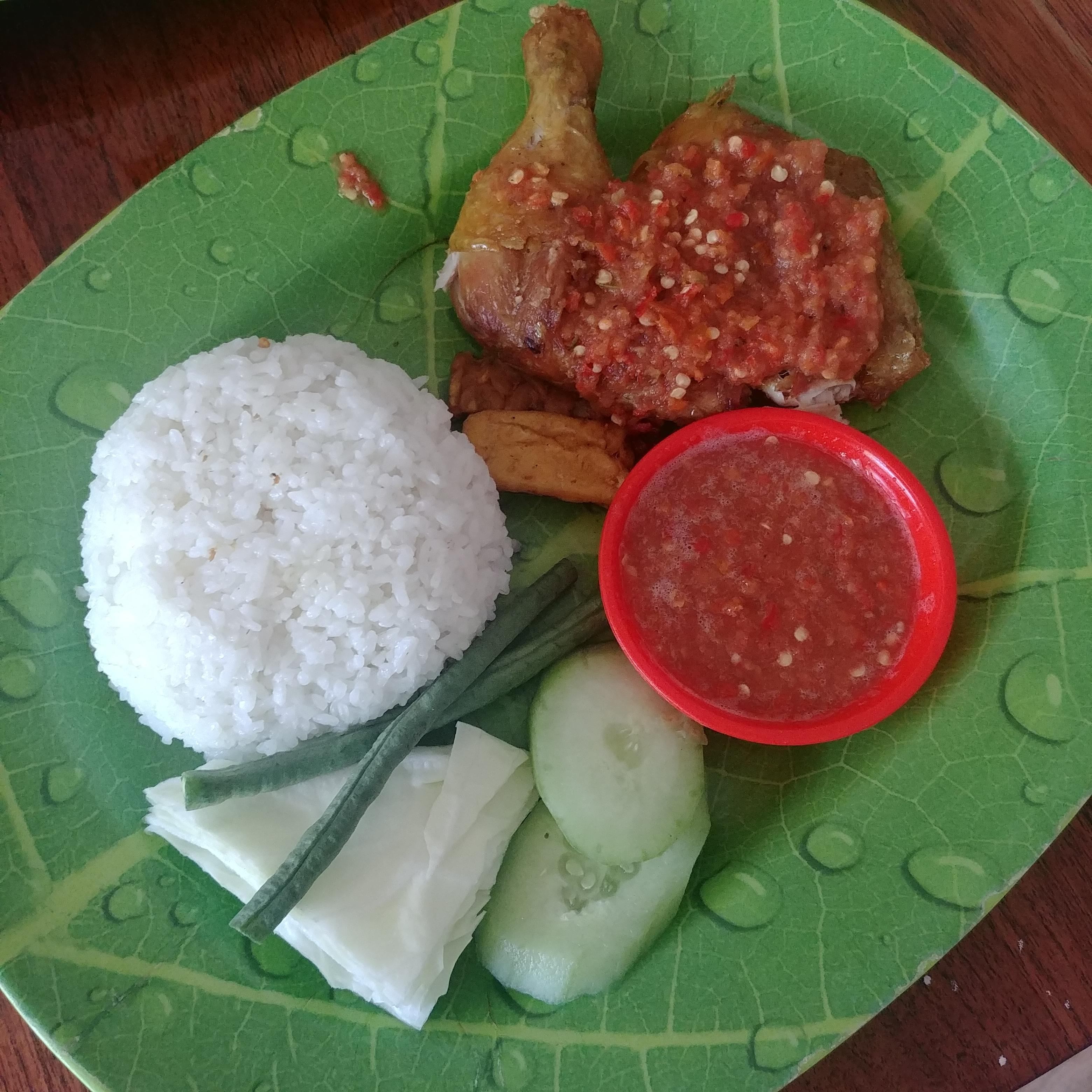 인도네시아 발리 여행 현지음식 Ayam Tempong Ibu Asri