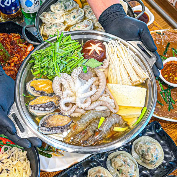 생생정보 우와한 식당 도토리묵낙지볶음 음식점