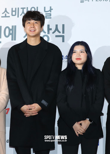 탤런트 김승현 전부인 아내 장정윤 작가 결혼 나이 키 학력 자녀 딸 김수빈 : 네이버 블로그 탤런트 김승현 전부인 아내 장정윤 작가 결혼 나이 키 학력 자녀 딸 김수빈 : 네이버 블로그